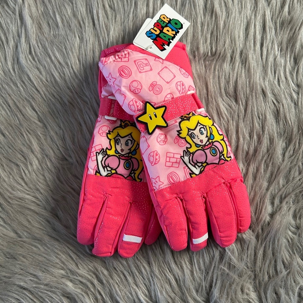 Nintendo Super Mario Snow Gloves Girls Size Small/Medium Pink Princess Peach NWT
